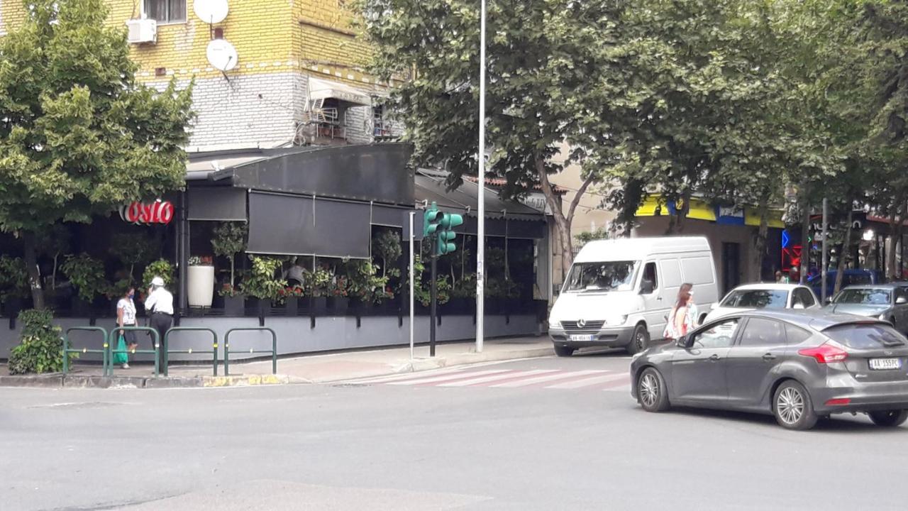 Tirana City Center Apartment Exteriör bild