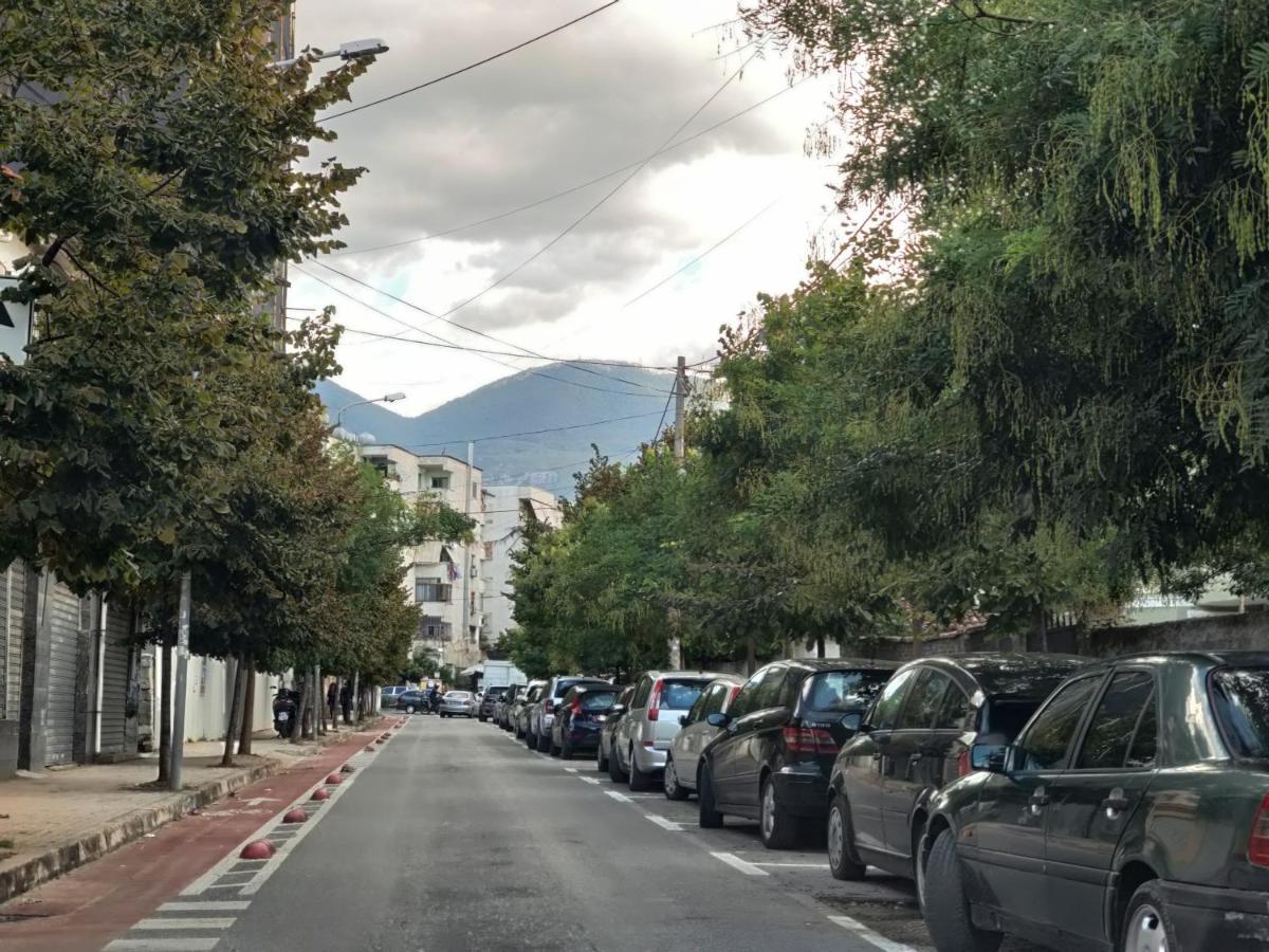 Tirana City Center Apartment Exteriör bild