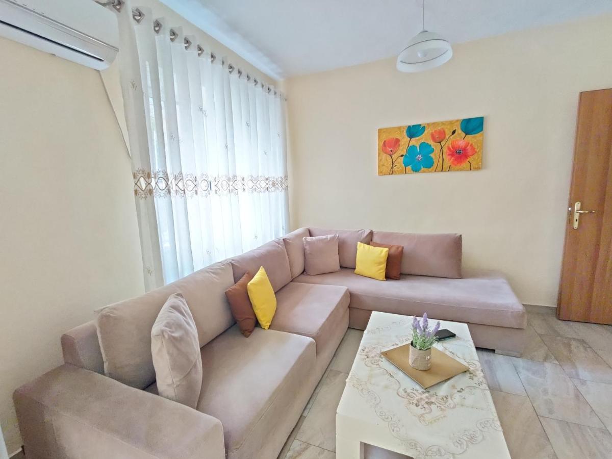 Tirana City Center Apartment Exteriör bild