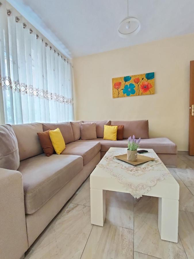 Tirana City Center Apartment Exteriör bild